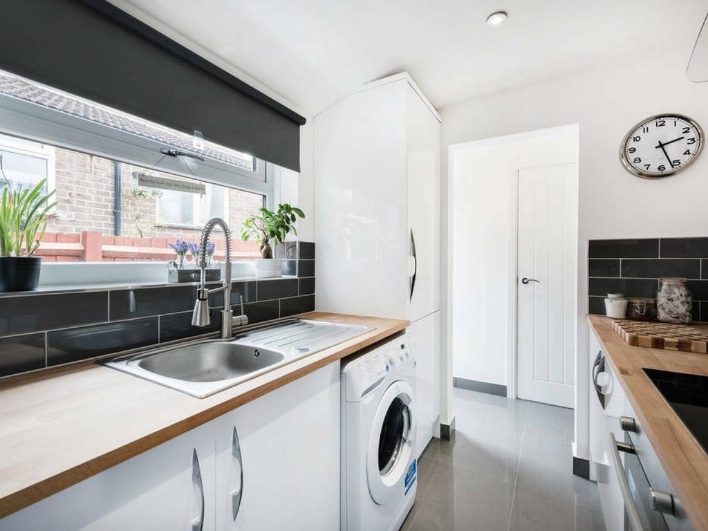 Cambridge House - Modern 2 Bedroom House, Close To Luton Airport & Town Centre Exterior photo